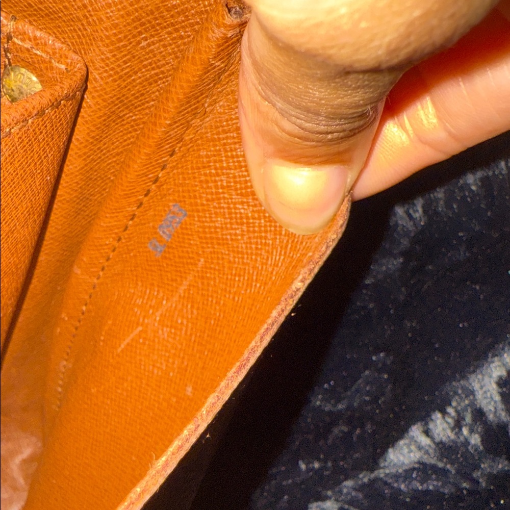 Louis Vuitton Classic Monogram Crossbody Bag - Picture 10 of 10